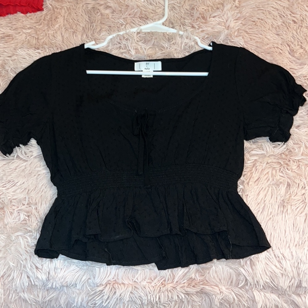 Black Flowy Cropped Shirt - Picture 3 of 3